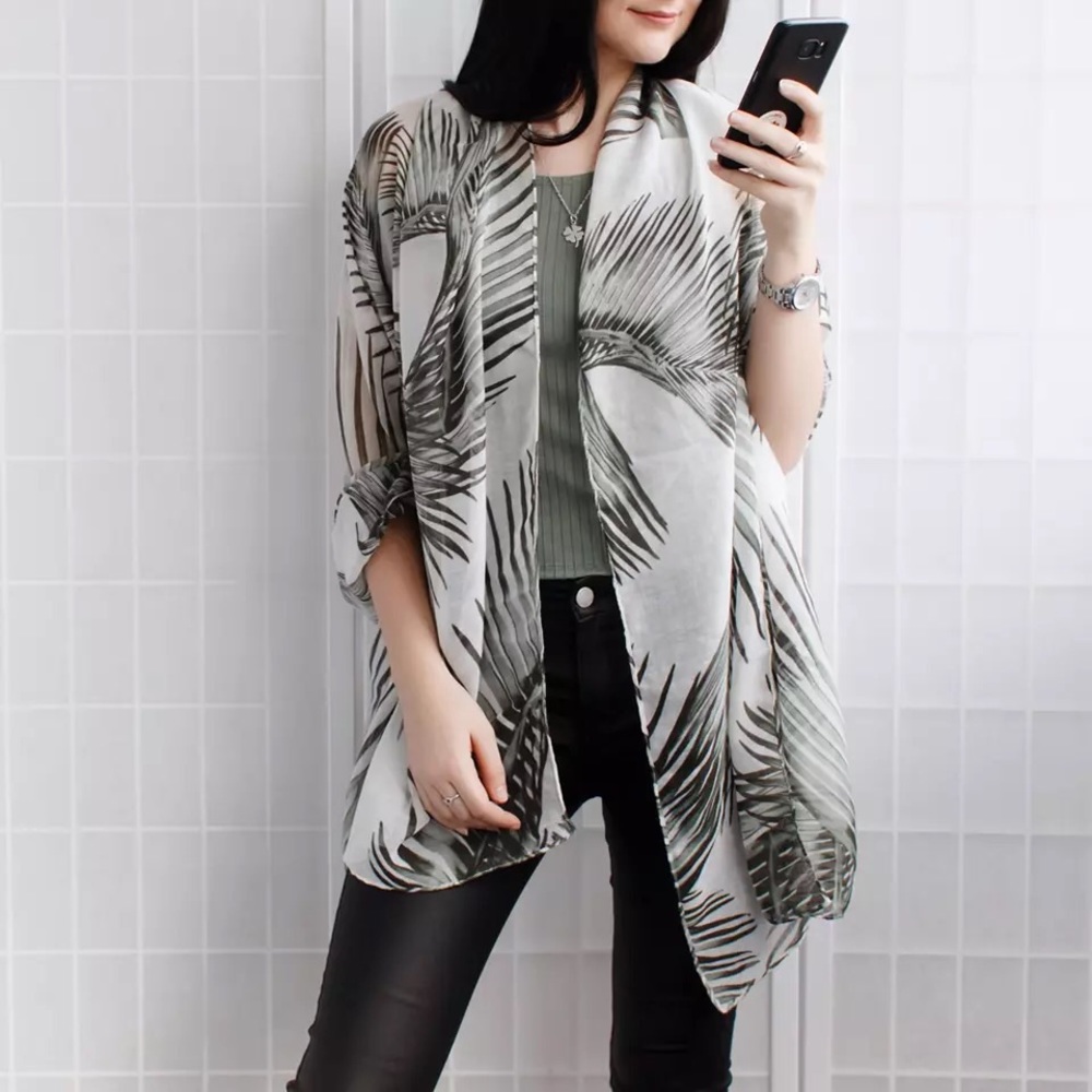 “1000 Endless Summer Nights” (CLOSING CLOSET SALE) - Picture 7 of 7